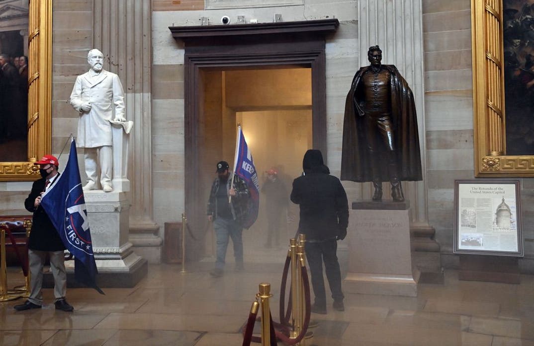 Pro-Trump Protesters Storm U.S. Capitol Photos 4 1