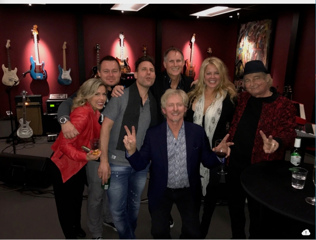 Elizabeth Vargas Bernt Bodel Together 5