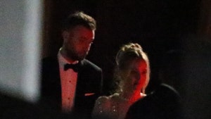 Jennifer Lawrence and Cooke Maroney Tie the Knot in Rhode Island