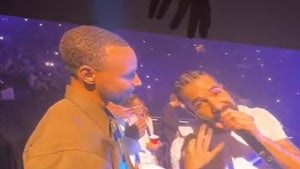 Steph Curry Gets Shoutout From Drake At Barclays Center Concert