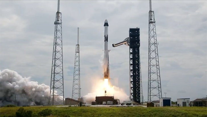 092824_SPACEX_LAUNCH_KAL