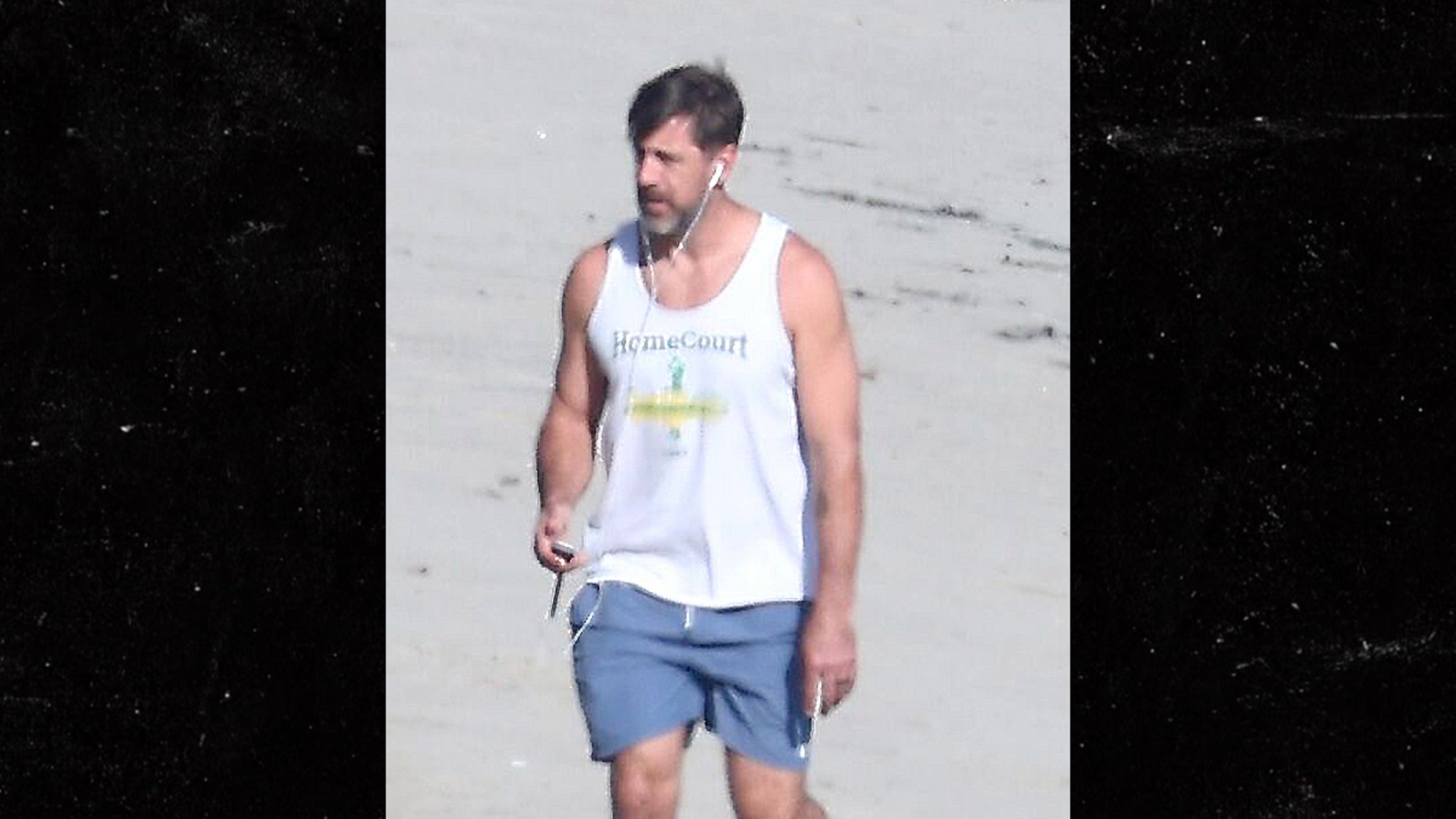 Aaron Rodgers Takes Malibu Beach Stroll Sans Wife