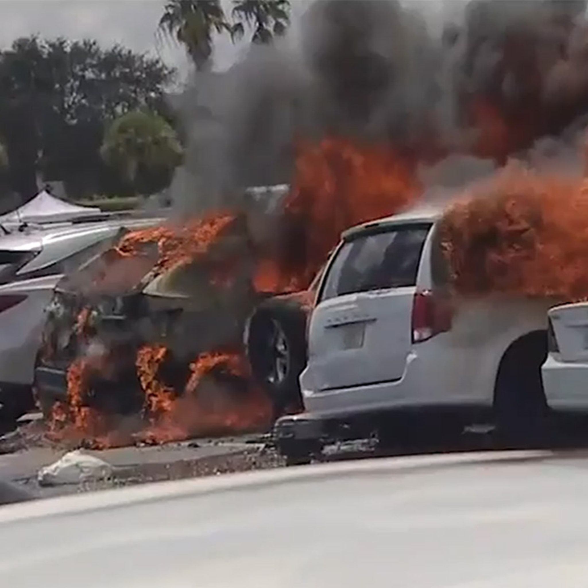 Massive Fire At Dolphins Game Destroys Several Cars, Authorities  Investigating