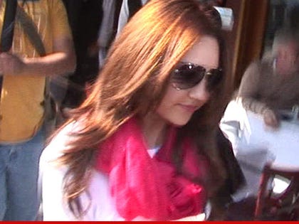 0922-amanda-bynes-tmz