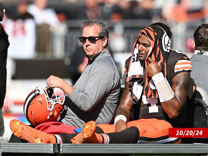 deshaun watson injury sub getty swipe