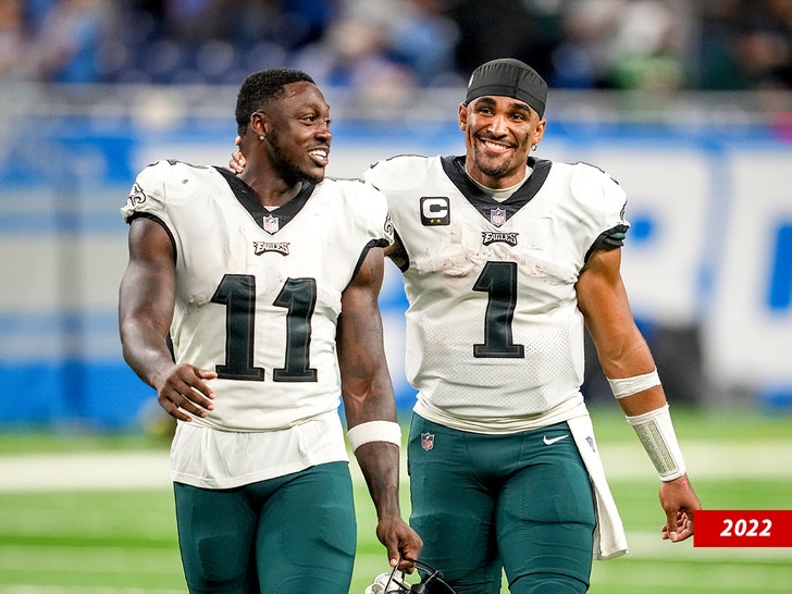 aj brown en jalen doen getty 1 pijn