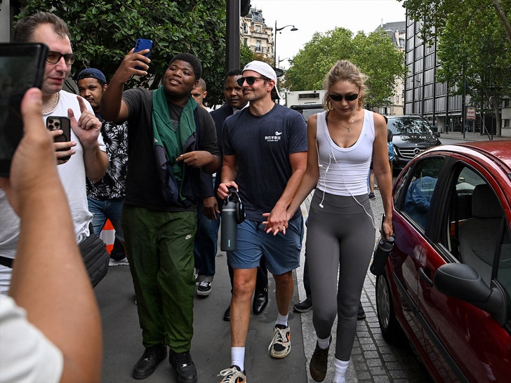 Bradley Cooper and Gigi Hadid in NYC backgrid 2