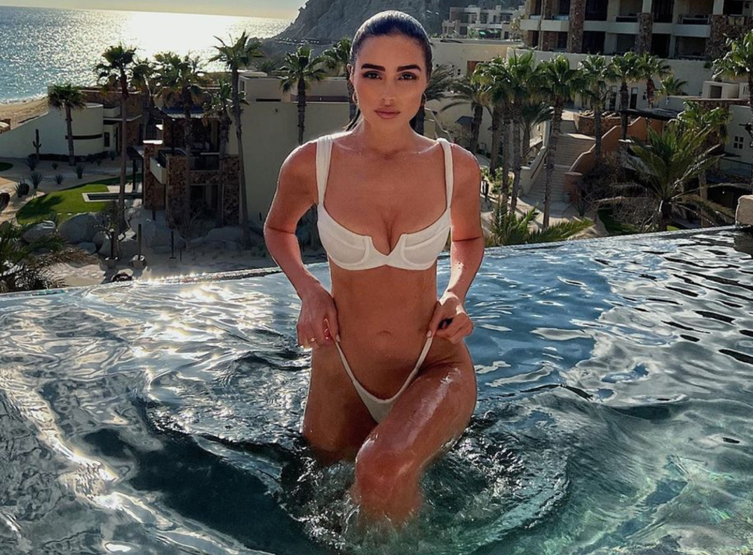 Olivia Culpo Hot Shots Photos 2
