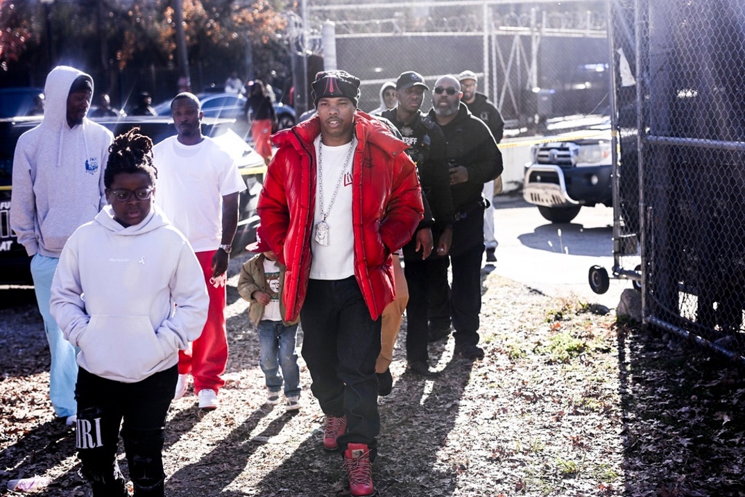 Lil Baby Lil Yachty Host Holiday Give Back Event  6