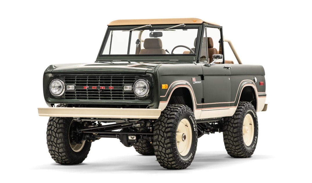 Kim Kardashian Bronco 10