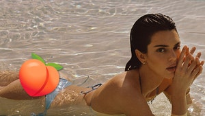 kendall jenner Calzedonia modeling shoot insta 2