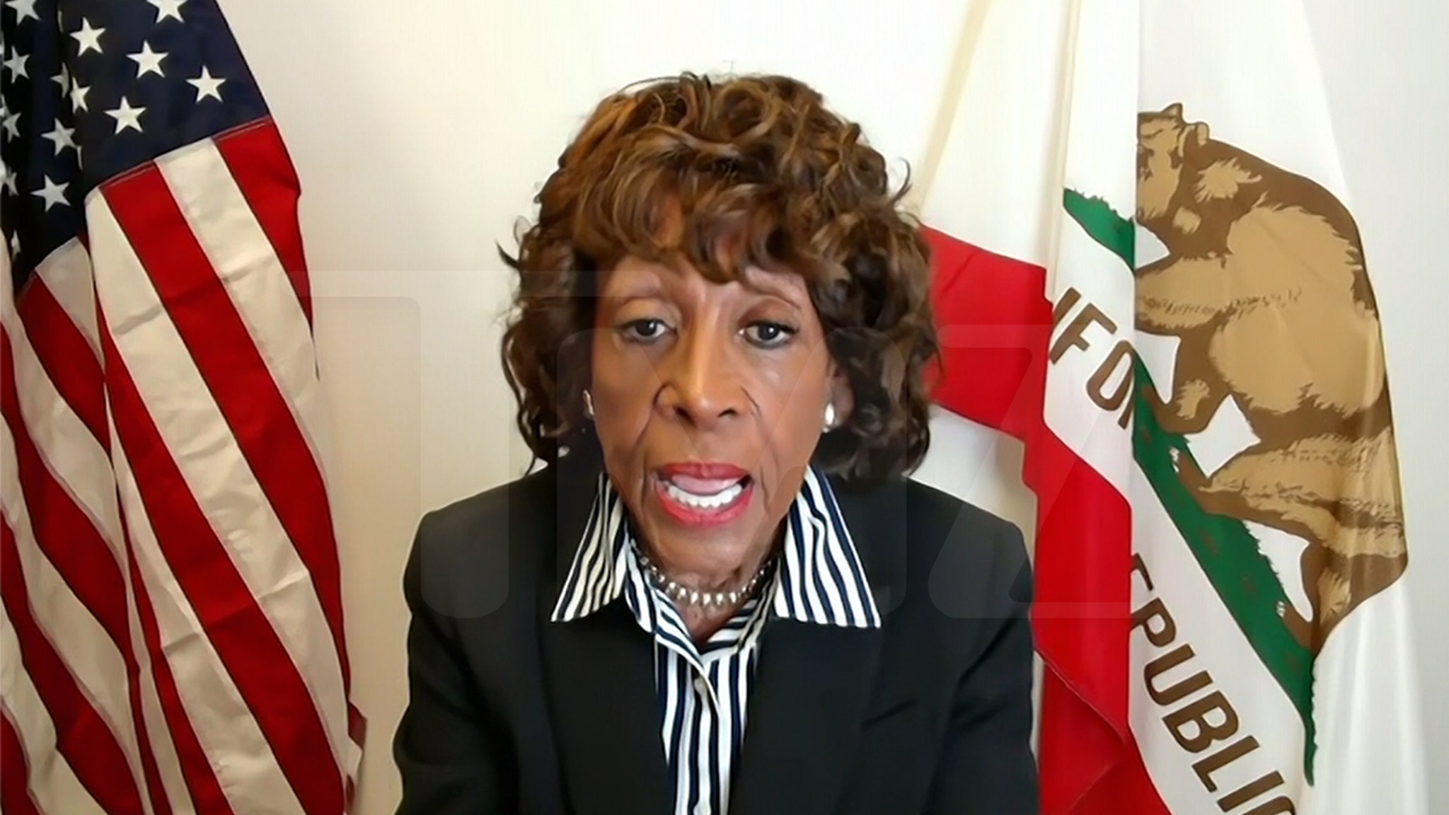 Maxine Waters Tells Harvey Levin to Spread ‘Out With Their Asses’ Movement Maxine Waters Tells Harvey Levin to Spread ‘Out With Their Asses’ Movement