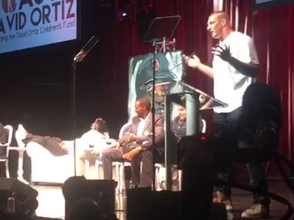 062317_gronk_primary_v2