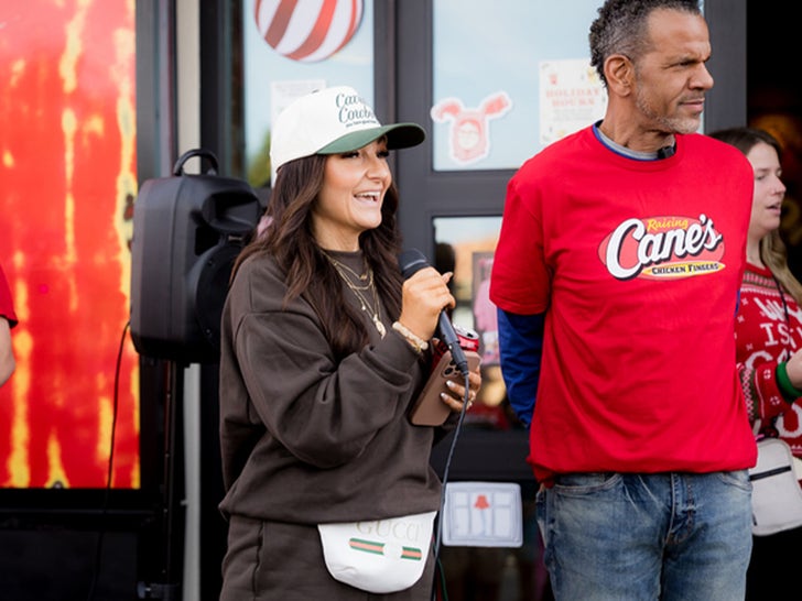 Andre Reed Hits Raising Cane's For Bike Giveaway