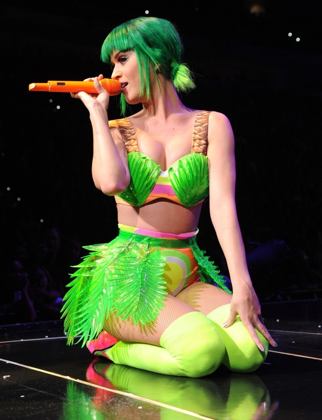 katy_perry_performance_photos4