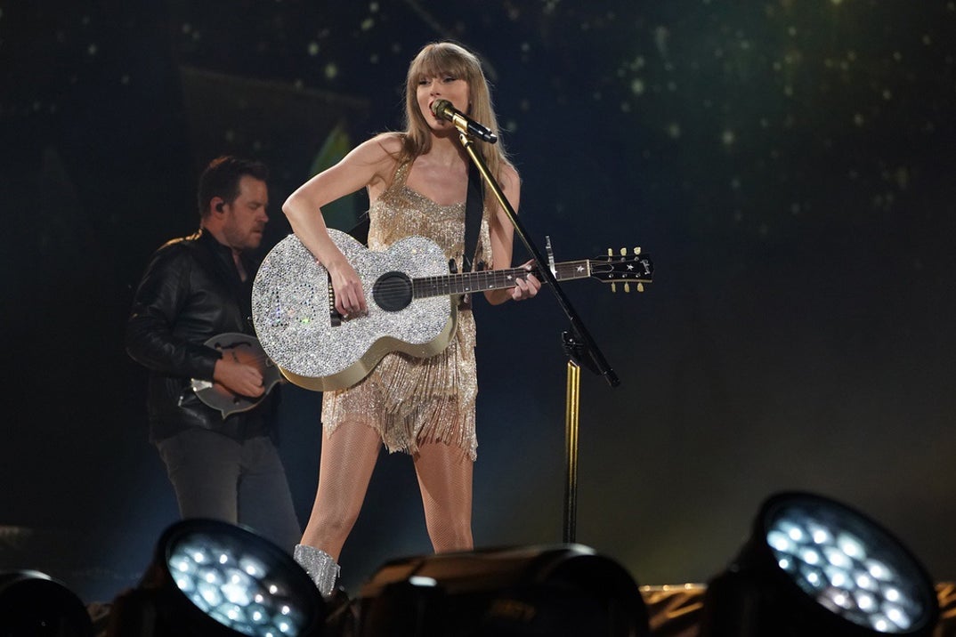Taylor Swift Performs in Tokyo Taylor Swift Performs in Tokyo