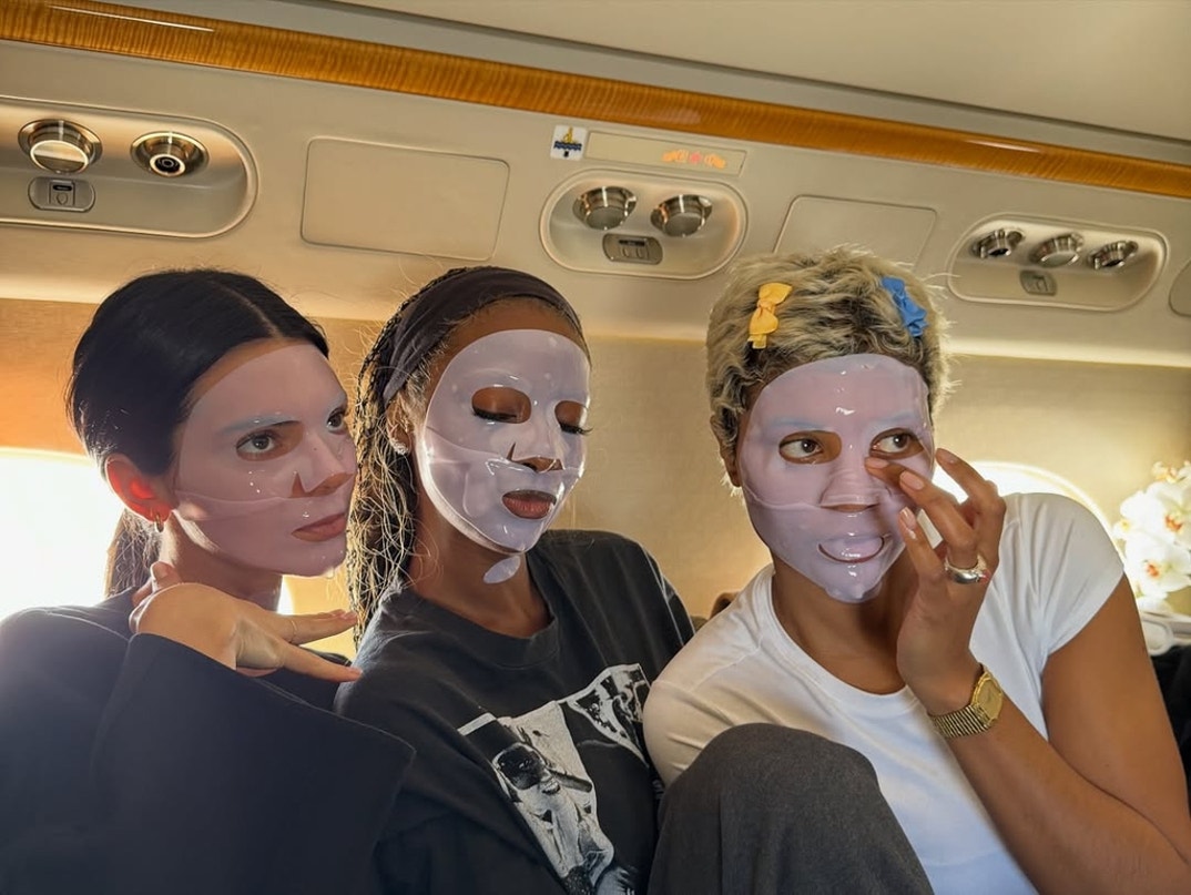 Kendall Jenner Nude Beach 5