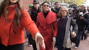 Jane Fonda Avoids Fifth Arrest During Climate Change Protest