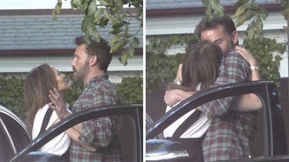 041422-jlo-ben-affleck-kal