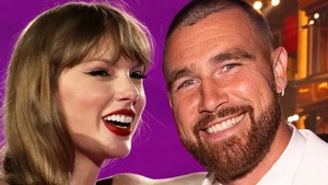 Taylor Swift y Travis Kelce hacen una aparición discreta en la fiesta de los Oscars