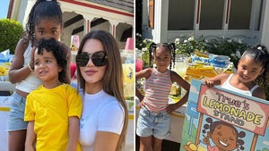 0829-Khloe-Kardashian-Lemonade-Stand-PRIMARY