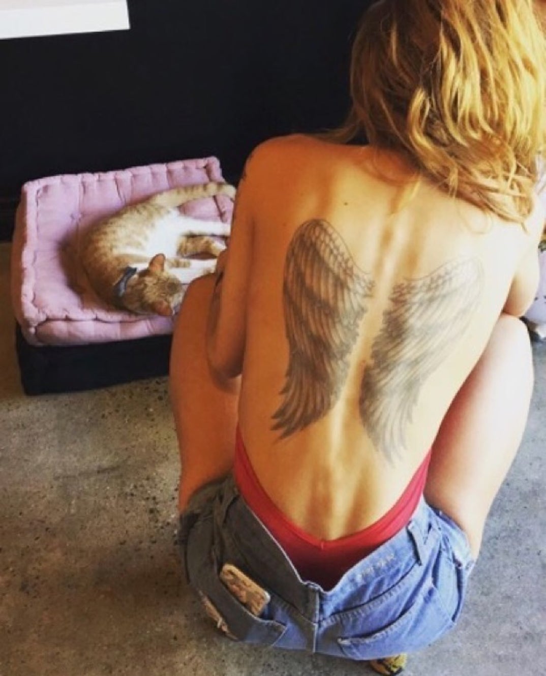 1222_bella_thorne_instagram01