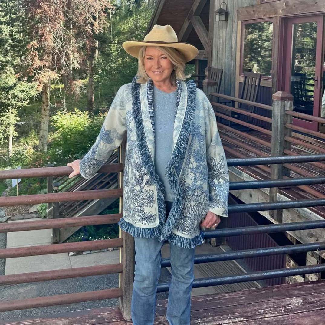 Martha Stewart Hot Shots 2