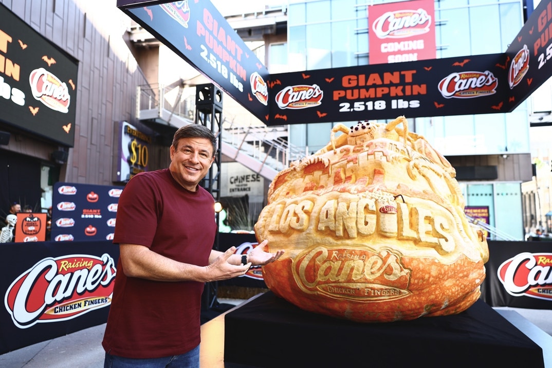 Cane's Unveiling Giant Pumpkin 15