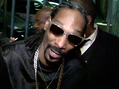 0202-snoop-dogg-tmz-01
