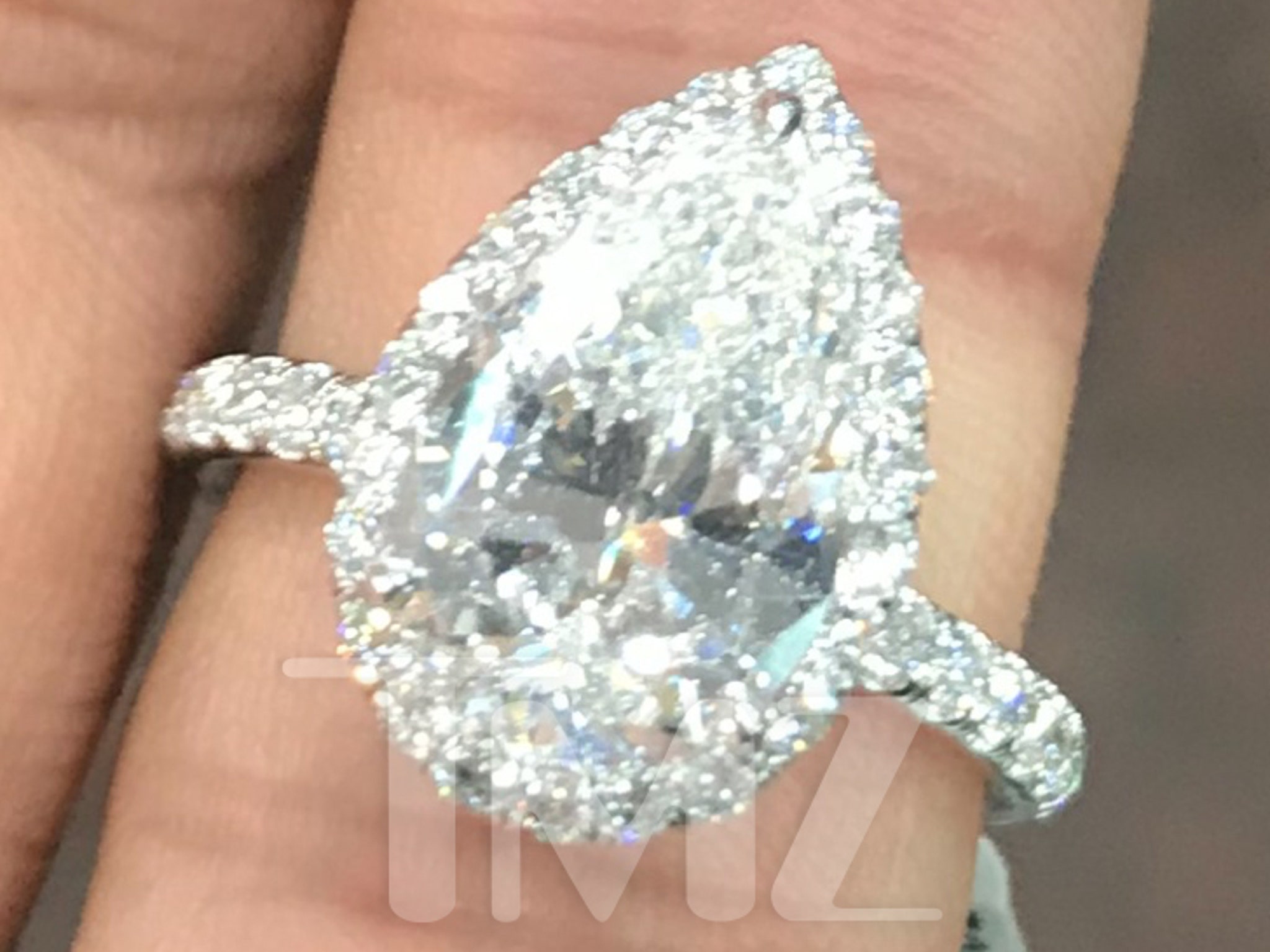 Celebrity Engagement Style: Ariana Grande and Dalton Gomez - Jonathan's  Fine Jewelers