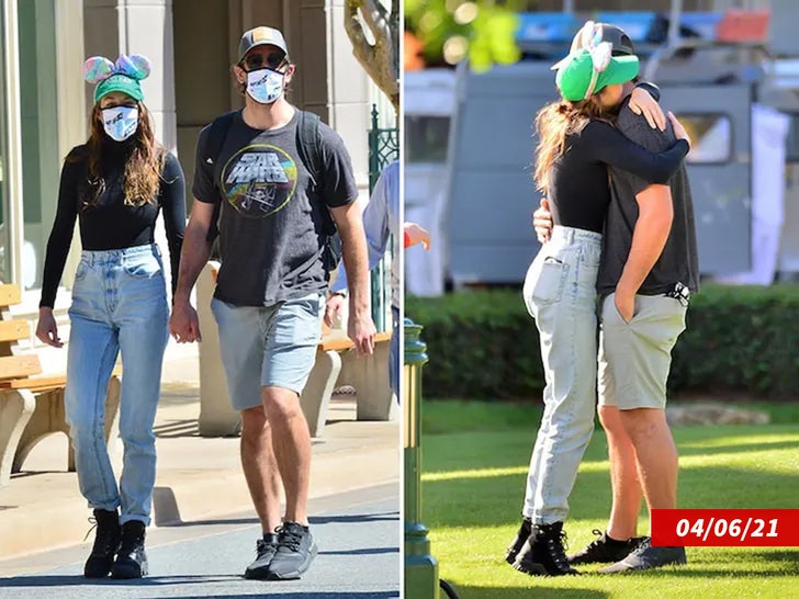 shailene woodley aaron rodgers disney couple