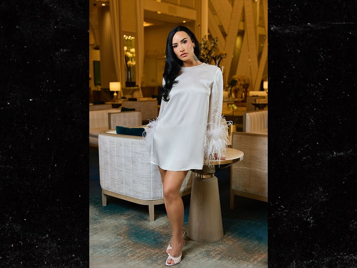 demi lovato resorts world las vegas 3