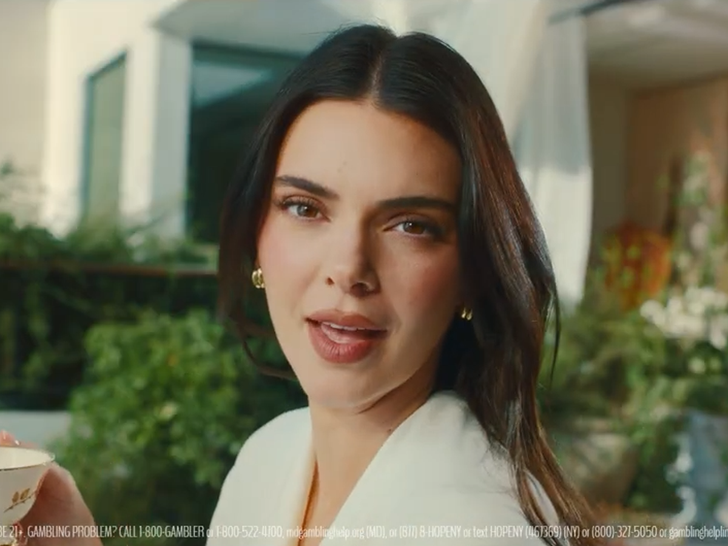 012726 কেন্ডাল জেনার 1