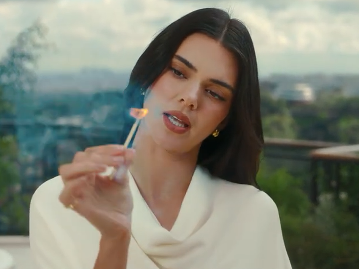 Kendall Jenner Laughs Off 'Kardashian Curse' In Super Bowl Ad 1 012726 kendall jenner 5