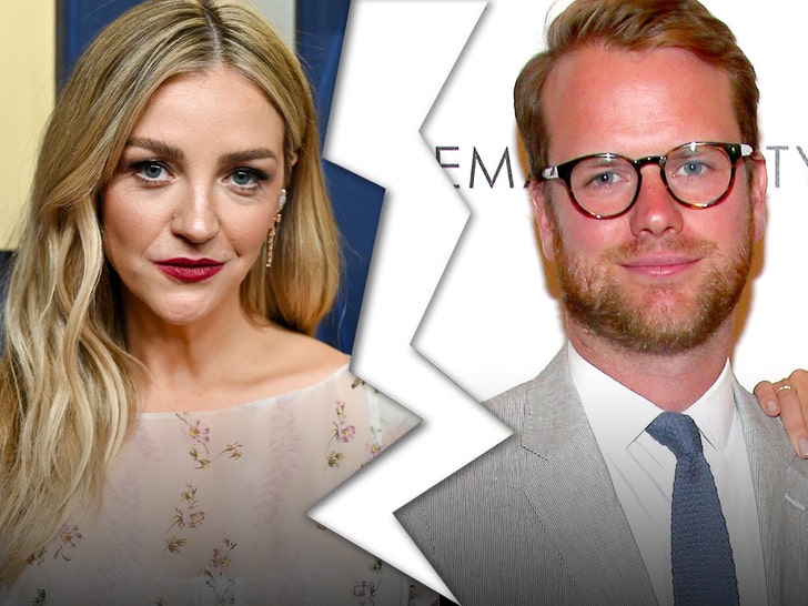 Abby Elliott Bill Kennedy divorce getty