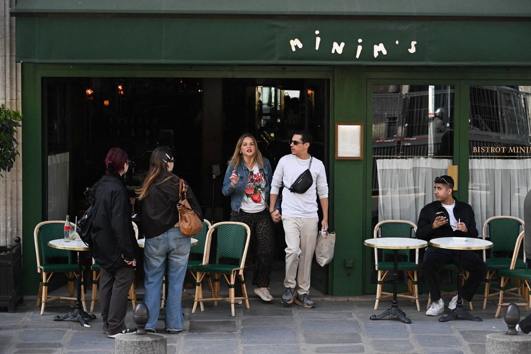 David Del Rio Wife In Paris 4