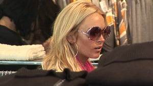 Lindsay Lohan -- I'm Gonna Work For Convicted Coke Smugglers