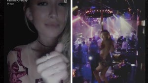 Paulina Gretzky -- Workin' Dat Pole ... Hot Nightclub Dance Party (VIDEO)