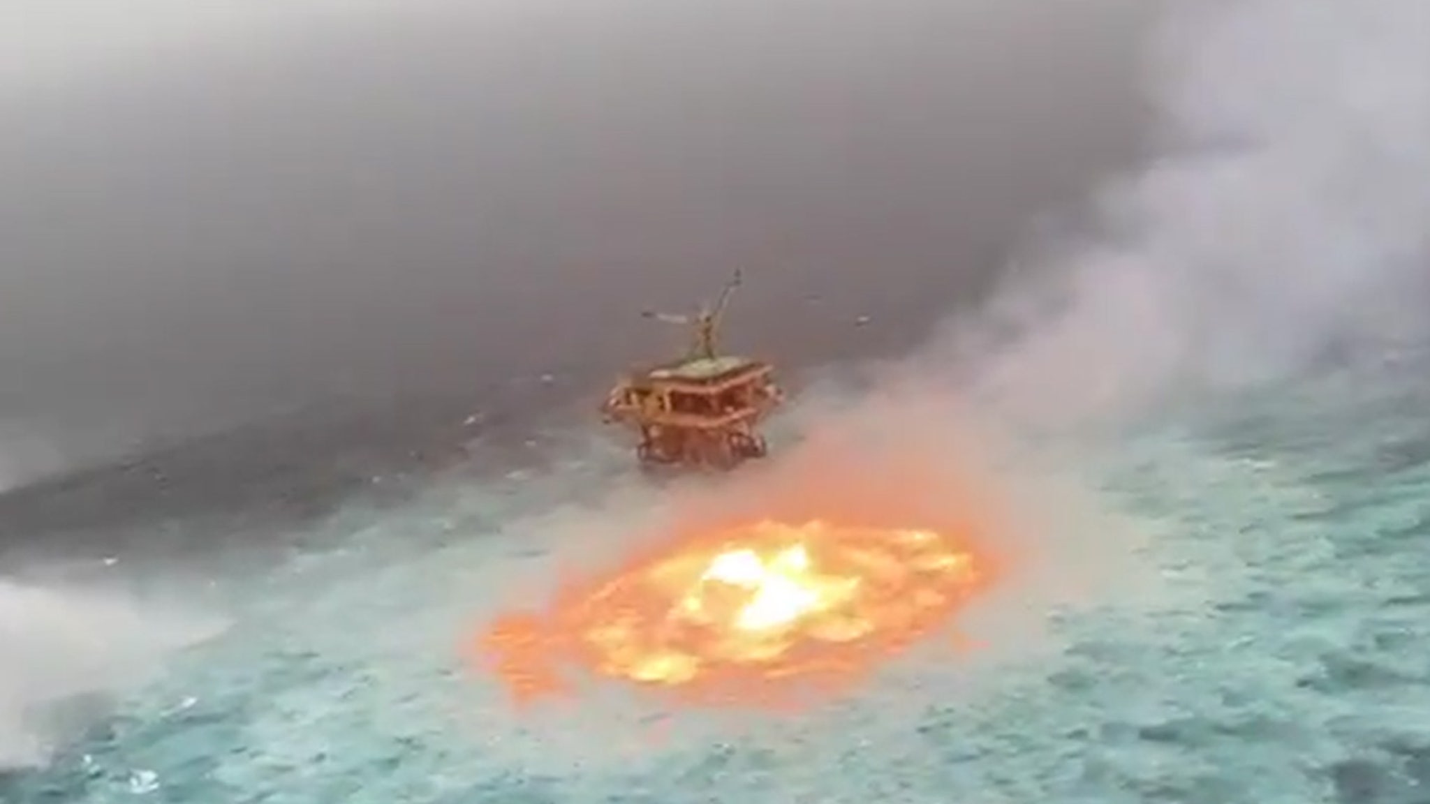 Ocean Catches Fire in Gulf of Mexico, Incredible Video