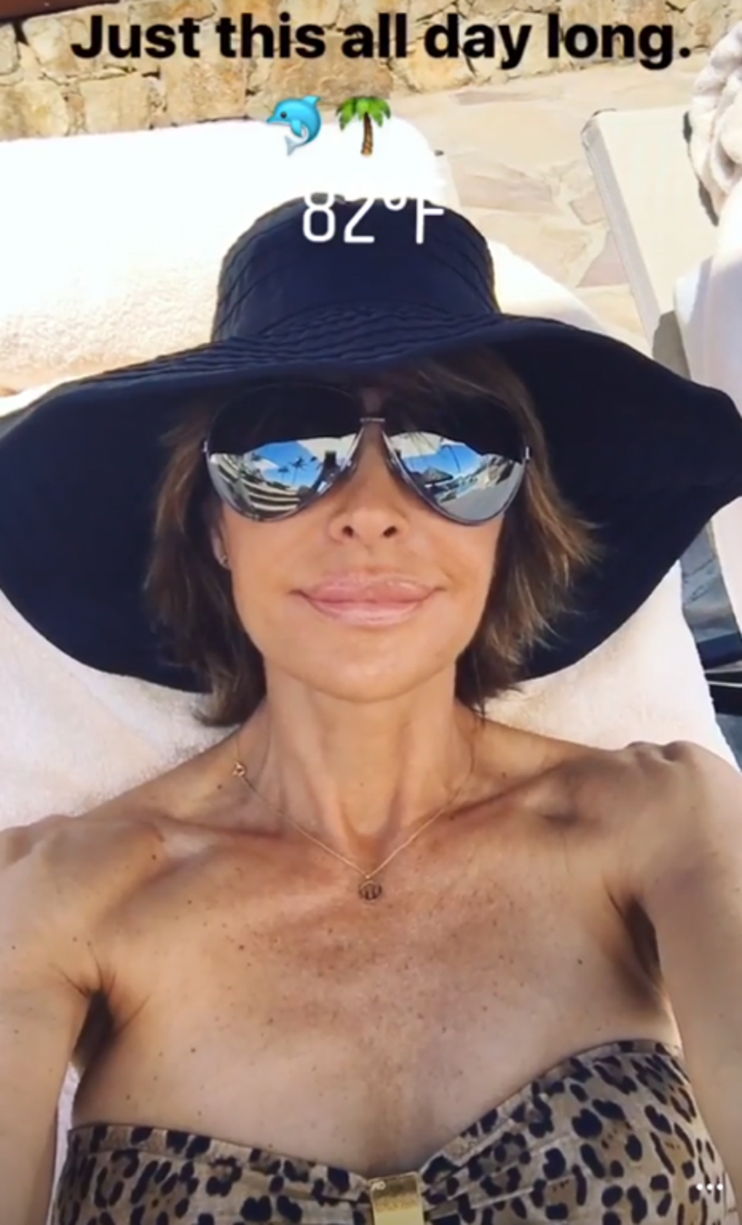 0501_Lisa_Rinna_Hot_Shots01