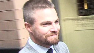 'Arrow' Star Stephen Amell and Wife Cassandra Jean Welcome Second Child