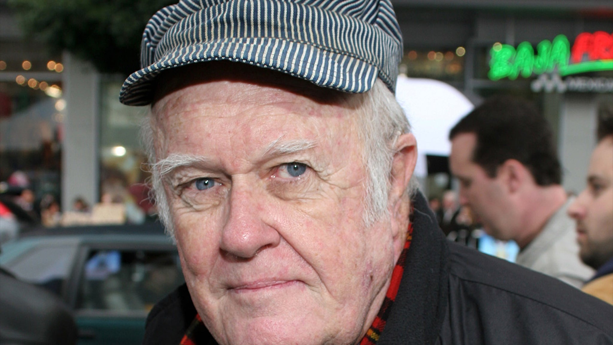  Christmas With The Kranks Star M Emmet Walsh Dead At 88
