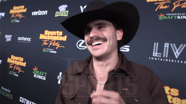 020826_tucker_wetmore_kal