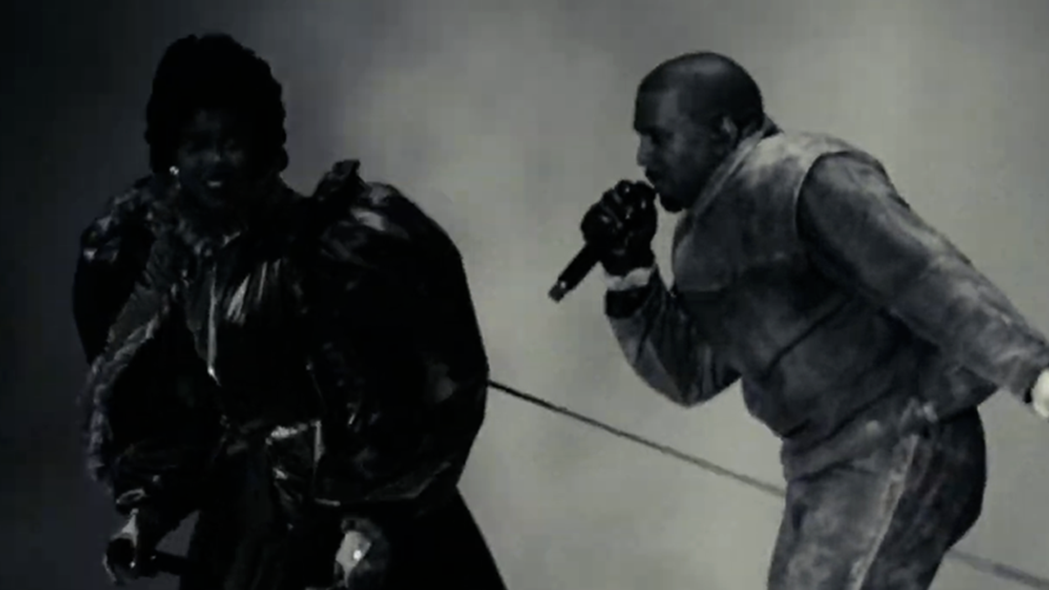 Kanye West brengt Lauryn Hill, Travis Scott en meer naar voren op de uitverkochte LA Show