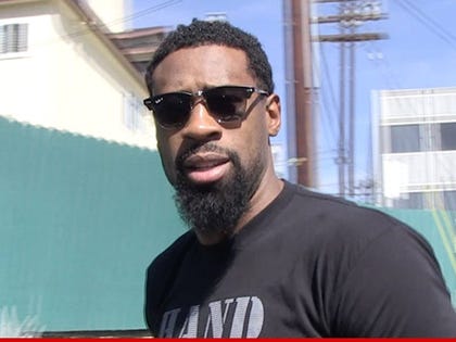 0710-deandre-jordan-tmz-01