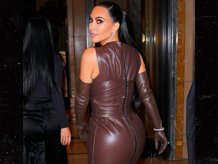 Kim Kardashian -- Browns Out For Innovator Awards