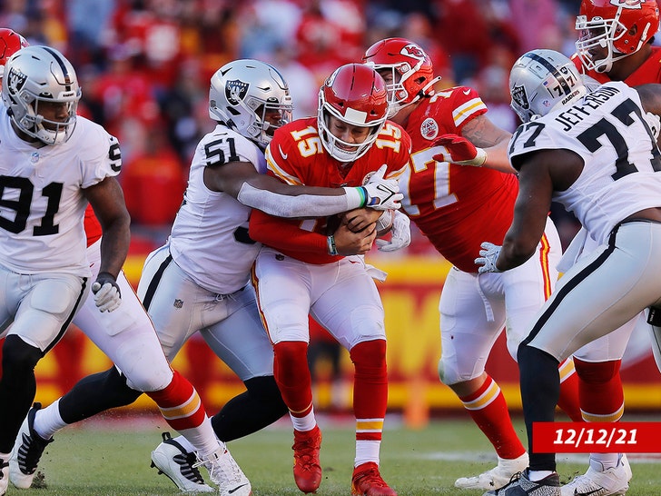 patrick mahomes raiders sub