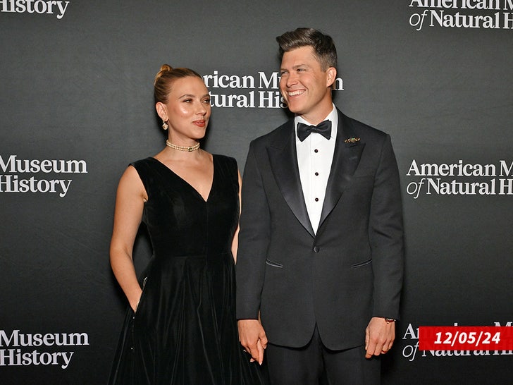 scarlett johansson colin jost museum gala