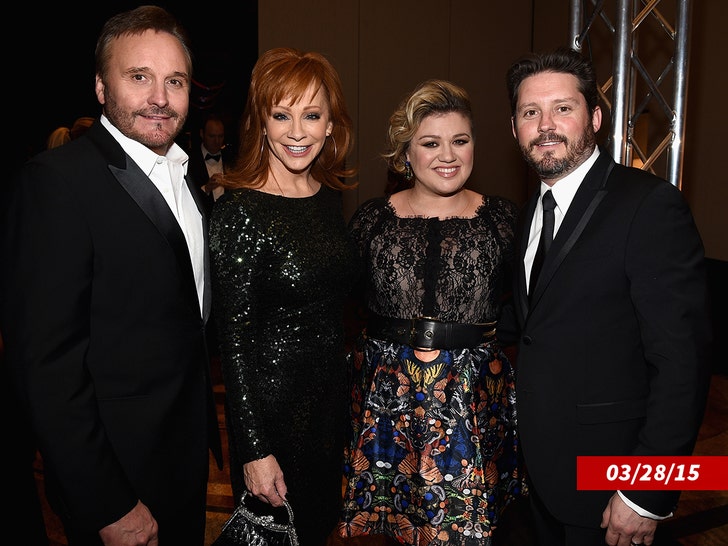 Reba-mcentire-brandon-blackstock-kelly-Clarkson-getty-1