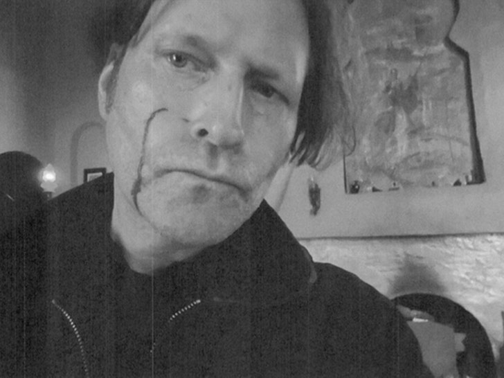 Crispin Glover Folleto 3